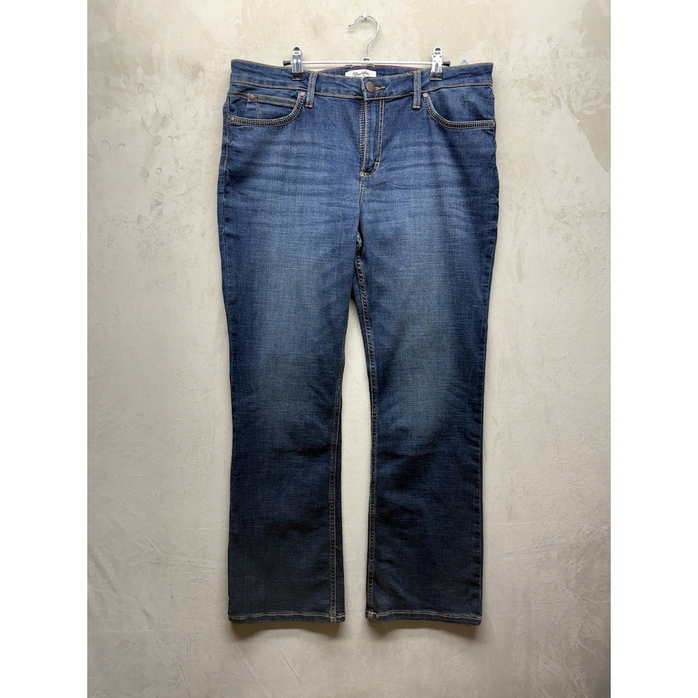NWT Wrangler Retro Mae Bootcut Jeans Womens 15x32 33 Mid Rise Blue Medium Wash